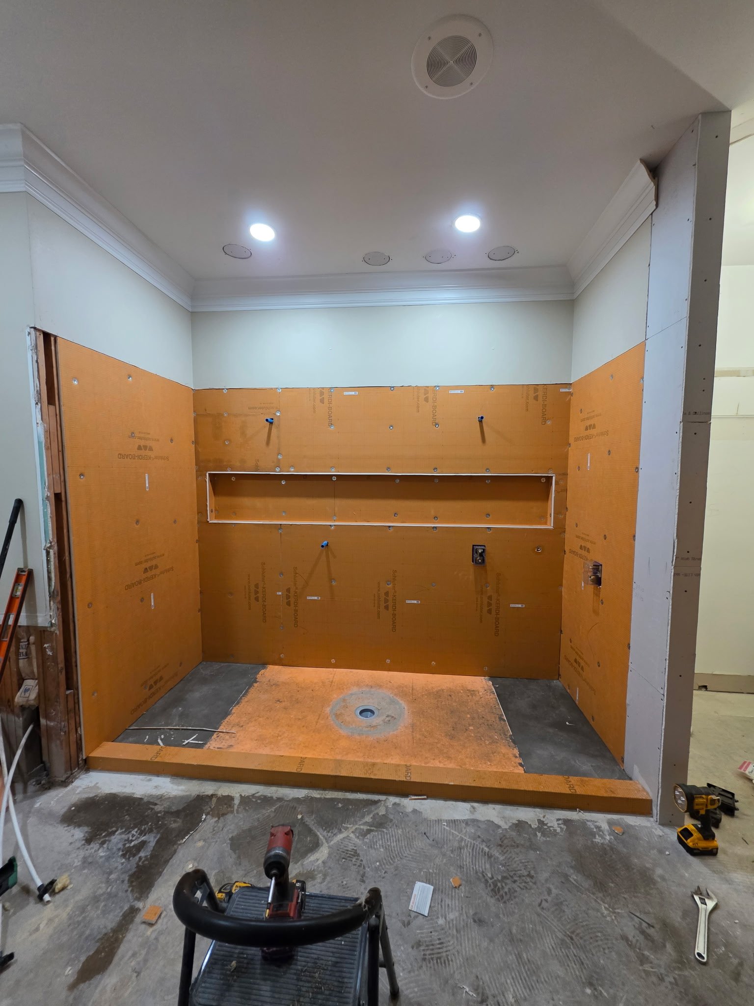 Master Bathroom and Custom Closet Renovation – photo 7