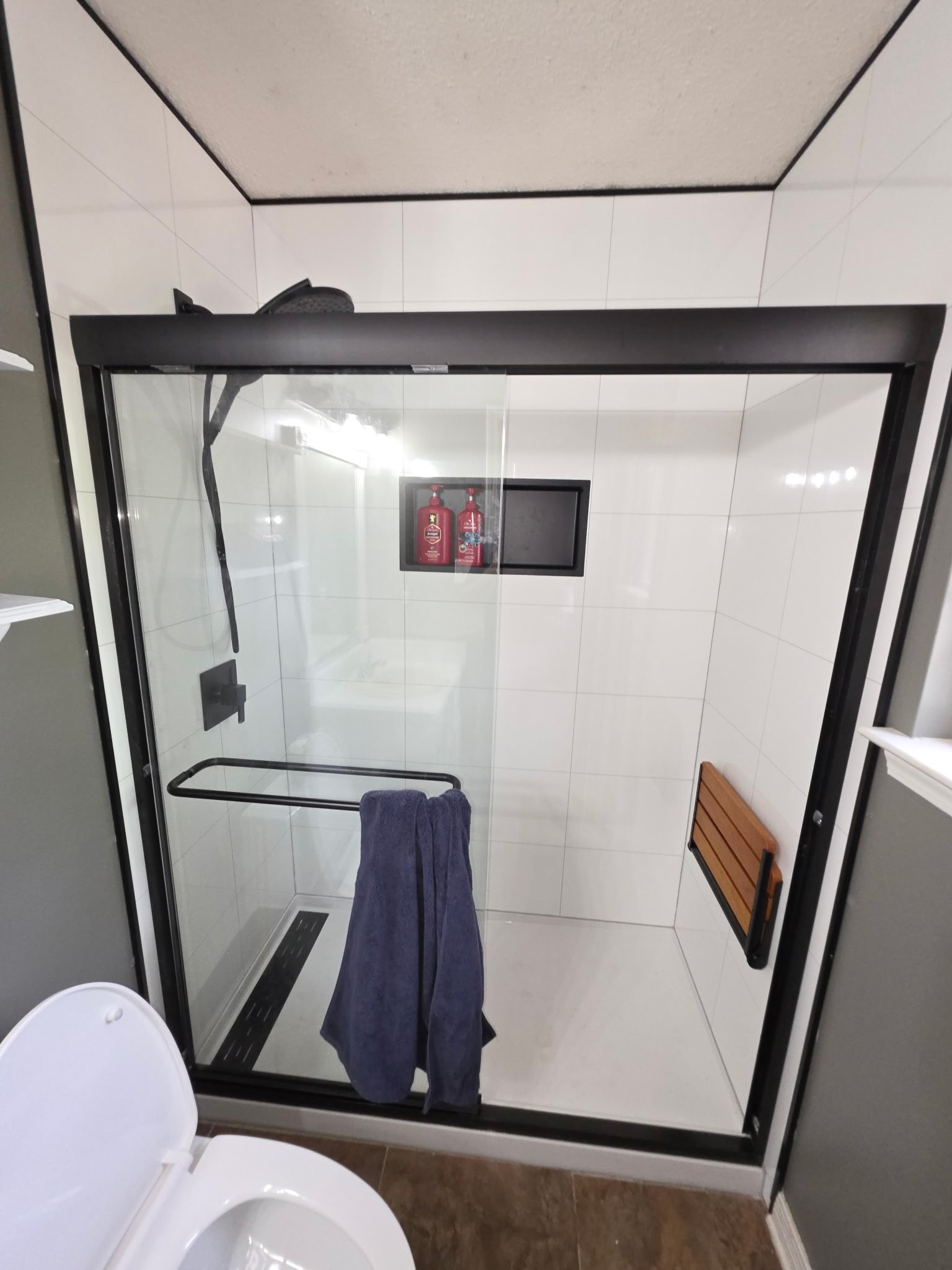 Walk-In Showers – photo 1