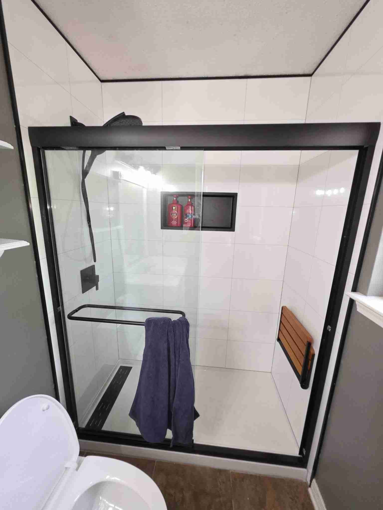 Paul Jay Construction team delivering expert bathroom remodeling in Waco, Mansfield and Waxahachie, TX